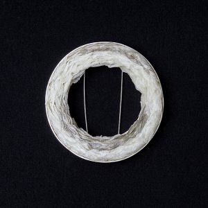 Brosch av Marianne Hellman